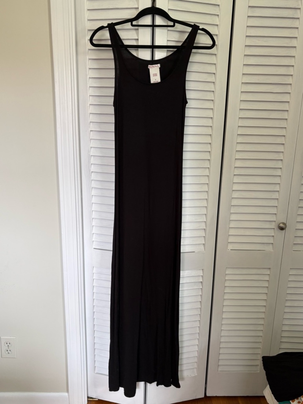 Classic Black Sleeveless Maxi Dress